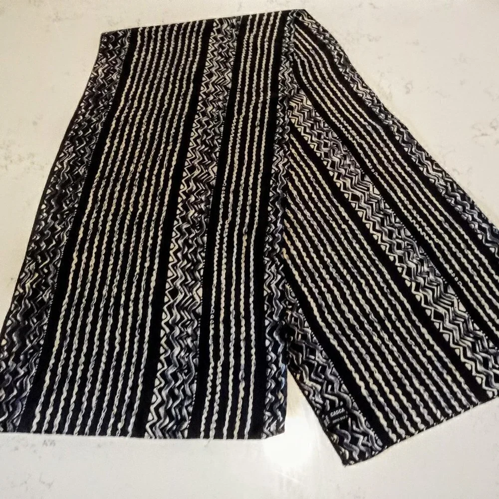 Vintage Casca Silk Print Oblong Scarf